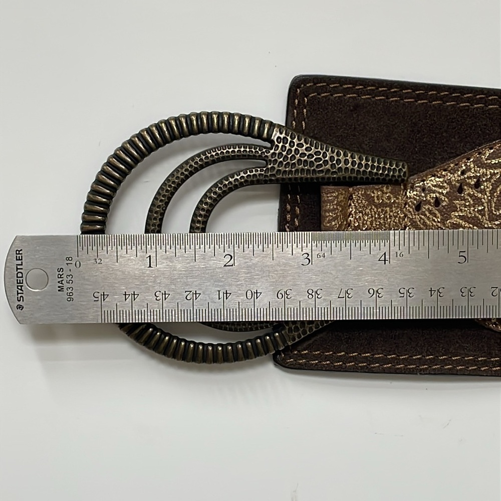 Chico’s Size Medium brown suede leather elastic hook closure gold print belt. - Picture 11 of 12